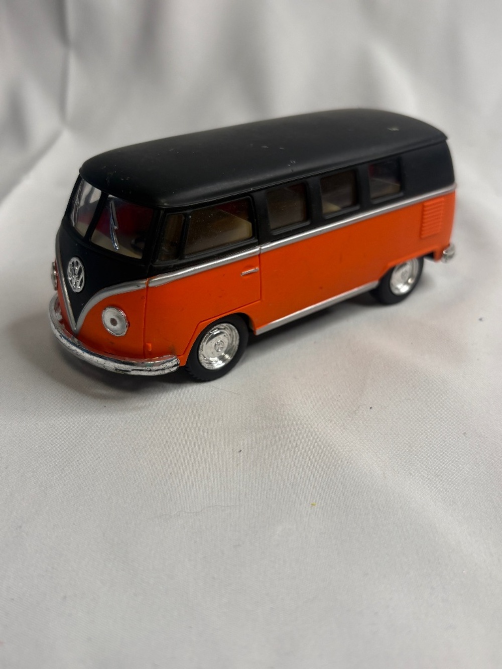 5" Kinsmart 1962 VW Volkswagen Classical Bus Diecast Model Toy 1:32- Orange